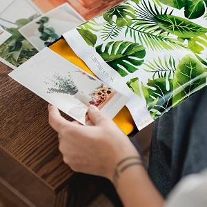 Compost Extra Thick Unpadded, 식물 기반 생분해성 봉투, COMPOSTABLE MAILER MOVEMENT, Mailer 3